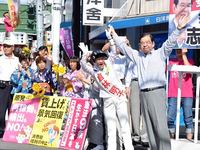 志位和夫委員長街頭演説