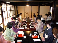 report_080405-02.jpg