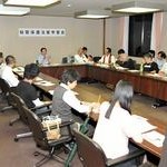 「秘密保護法は戦争への準備」毎日・東海林記者が講演