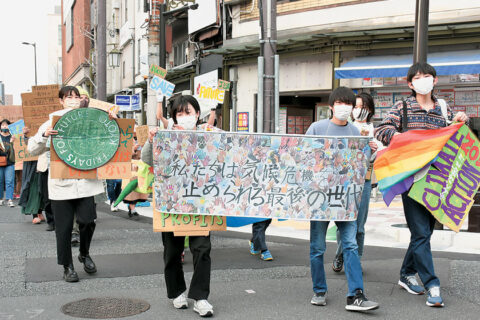 今年“暑すぎ”と感じた人集まれ！〈あなたと999人の気候マーチ〉FFF京都呼びかけ　10月７日（土）午後３時・円山公園ラジオ塔前