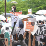 参政・神谷代表「日本人ファースト」「憲法案」への批判受け“弁明”に終始　「抗議者は特定の政党とつながっている」根拠なく決め付けも／京都市内で街頭演説