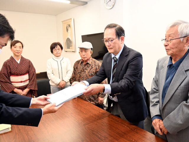 「水脈調査」の実施が判明　署名要請項目の一つ／京都市北区上賀茂「カキツバタ」景勝地保全求める署名第４次提出